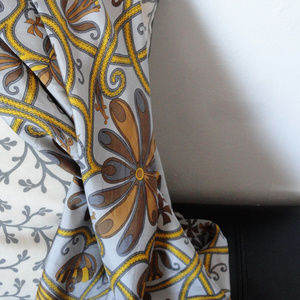 *~Vintage 100% Silk Scarf~*